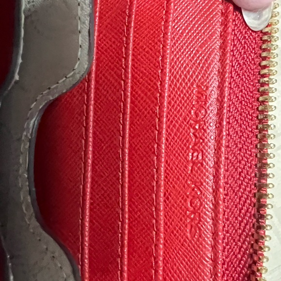 Michael Kors Zip Around Women’s Wallet Red‎ Leather 3.5” X 5.5” EUC - Picture 4 of 6